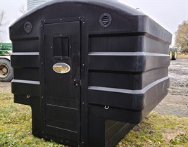 Poly_ice_fishing_shack